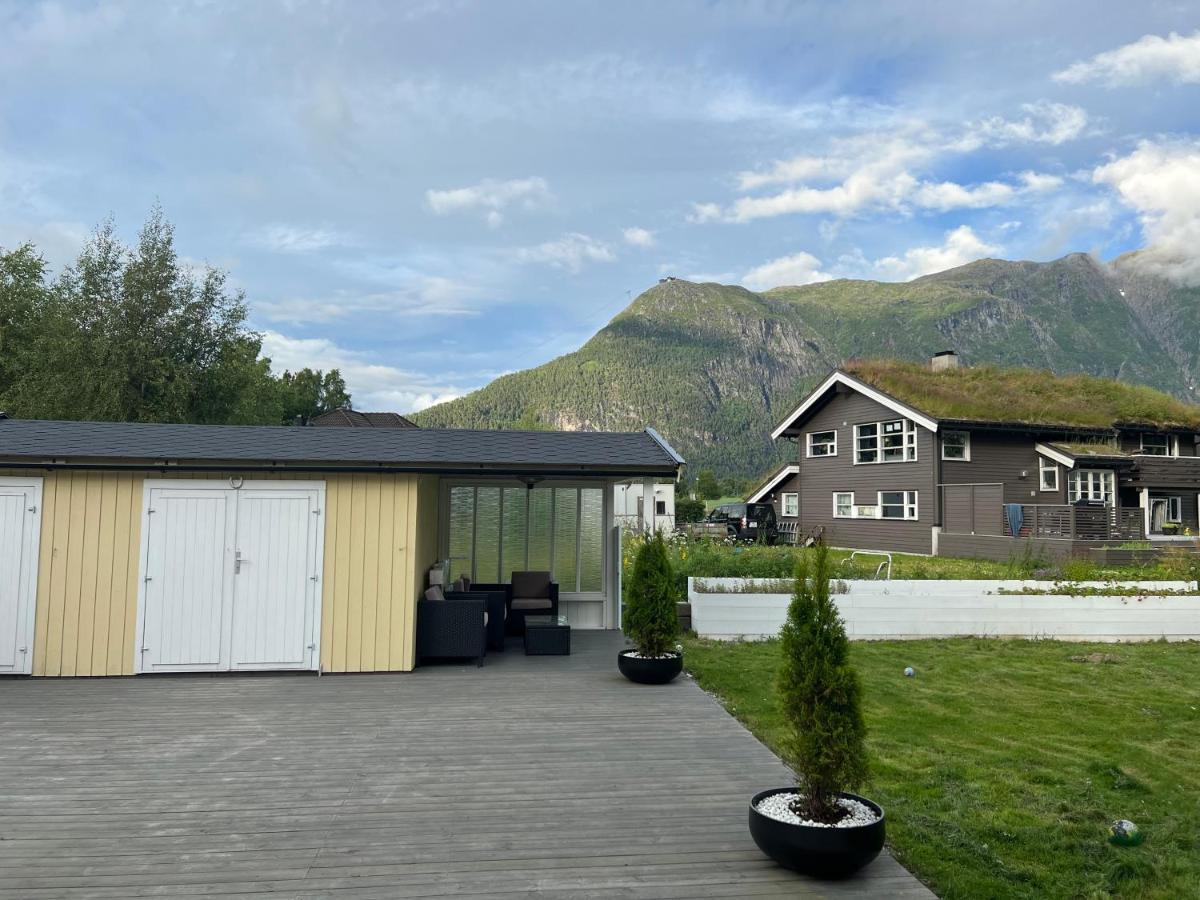 Apartment In Veblungsnes Exteriör bild